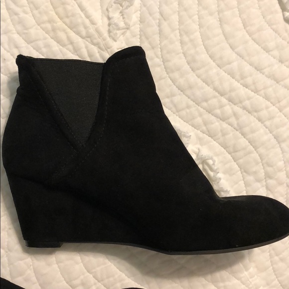 New Directions Black Cindy Boots - Picture 3 of 3